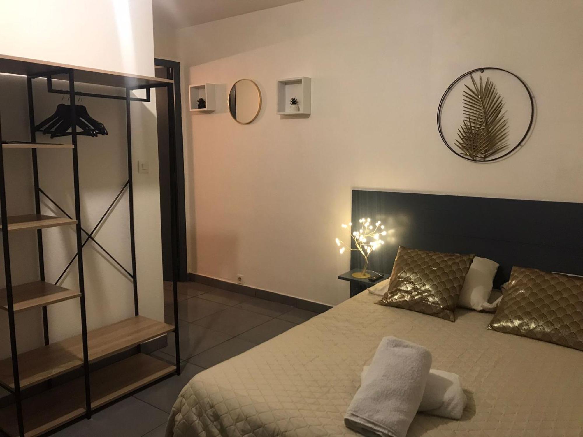 Dore Apartment Alencon